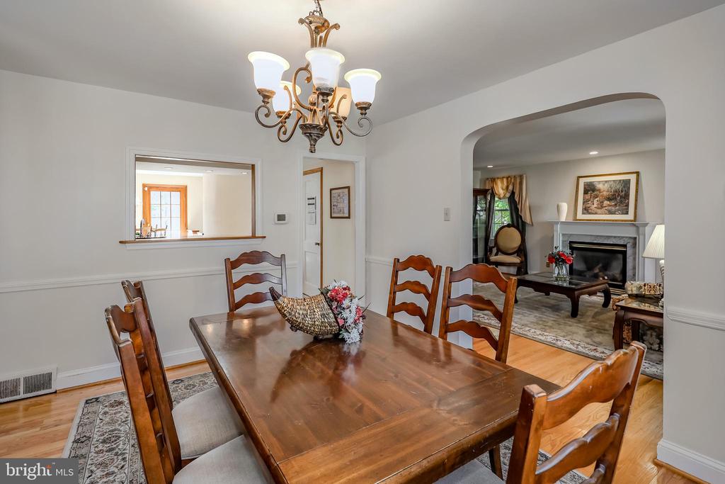 571 Rutherford Dr