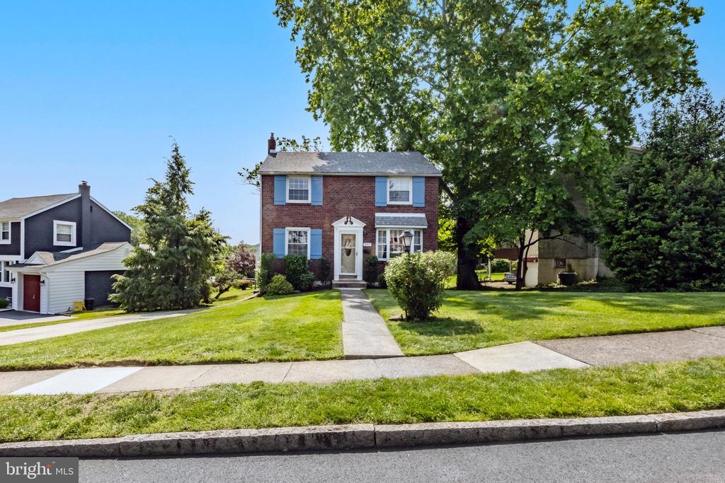 571 Rutherford Dr