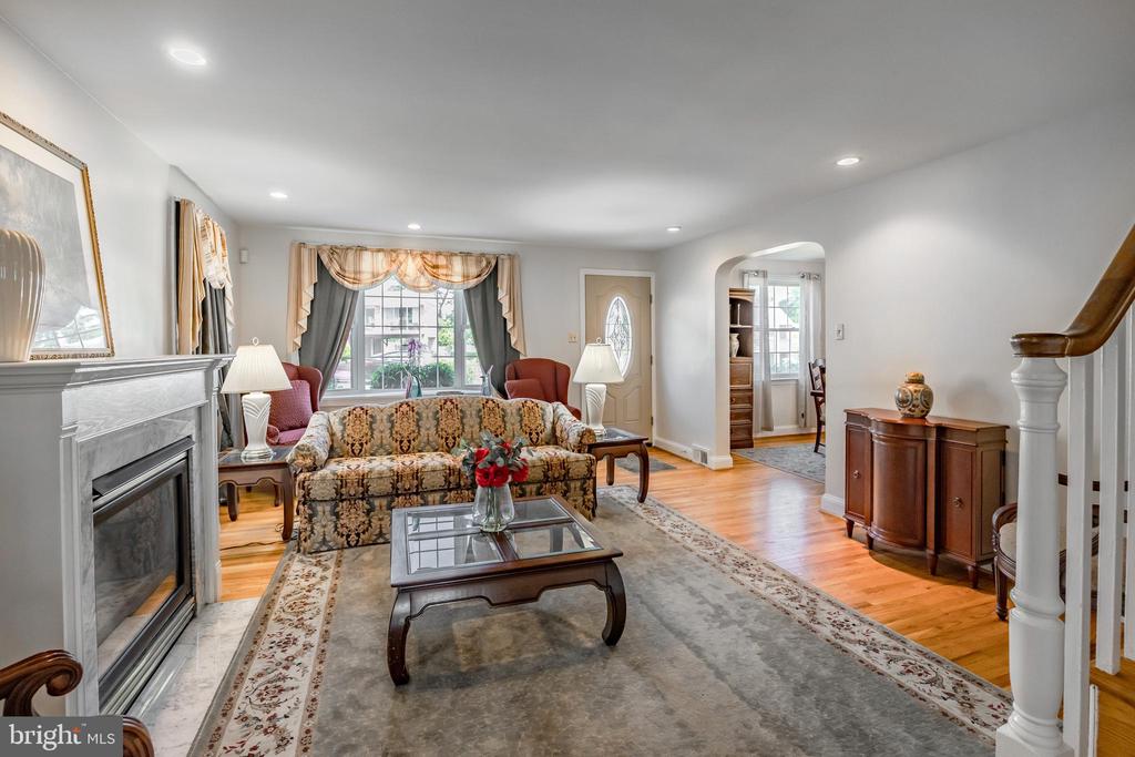 571 Rutherford Dr