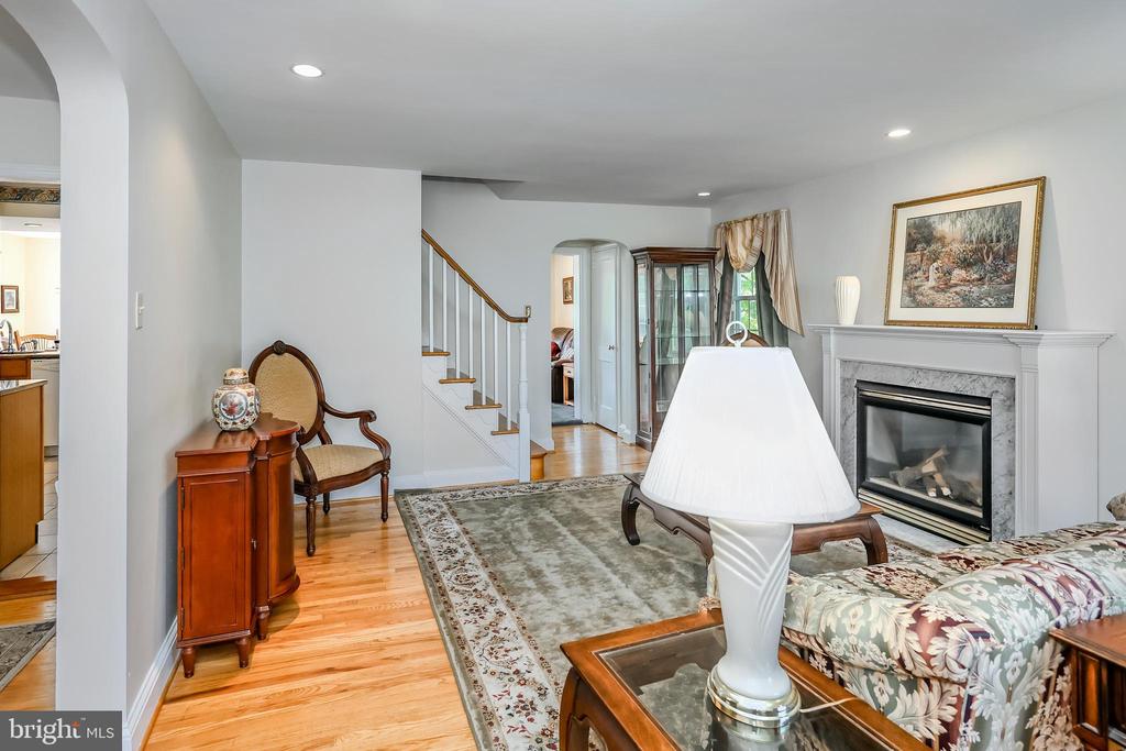 571 Rutherford Dr