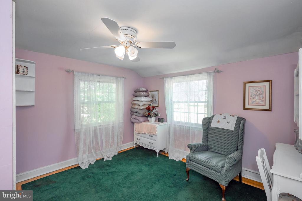 571 Rutherford Dr
