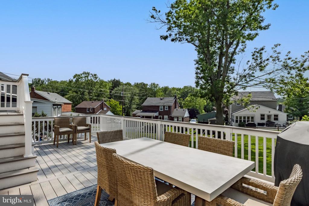 571 Rutherford Dr