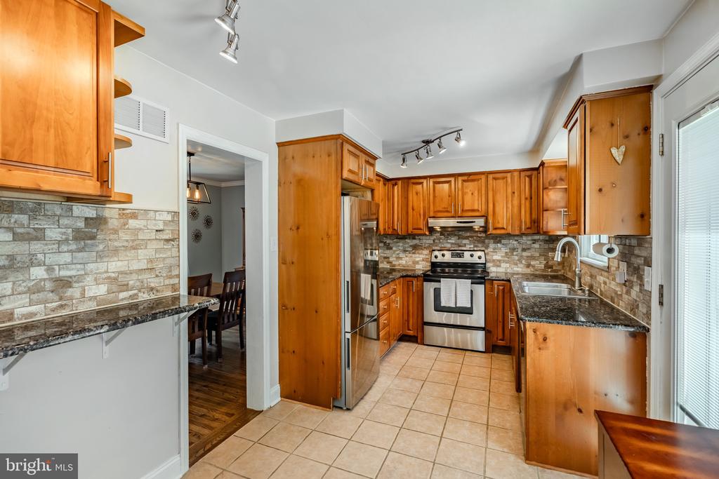 1626 Rose Glen Rd