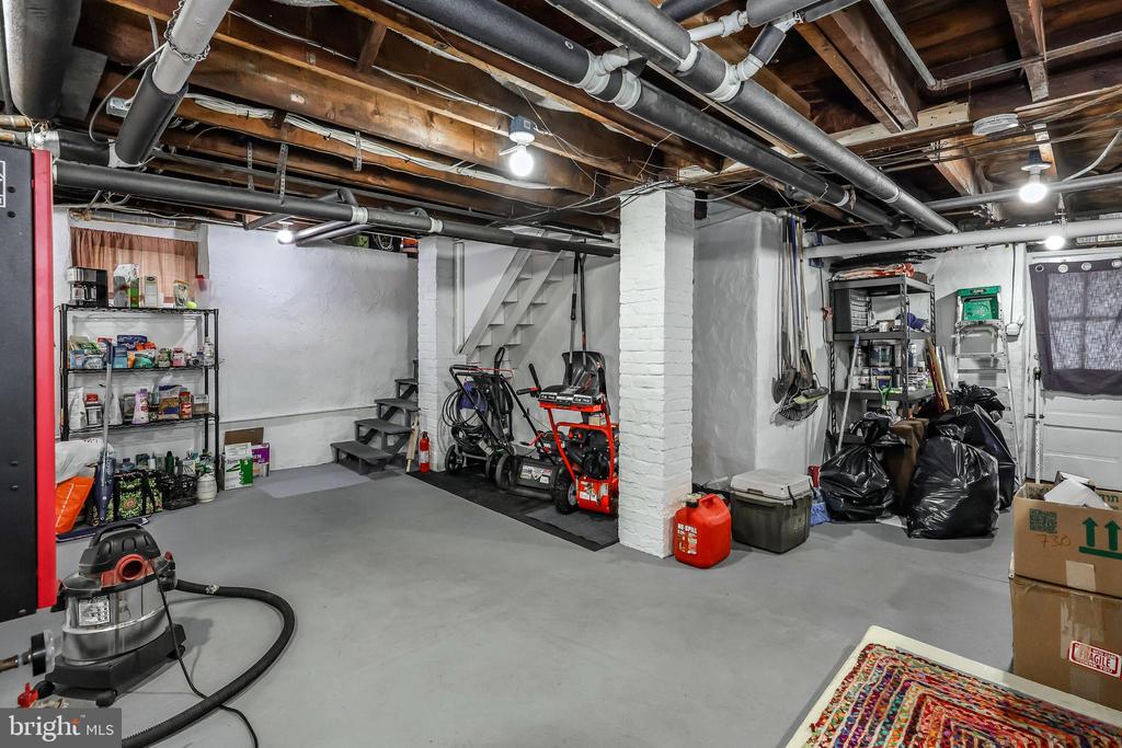 730 Penfield Ave