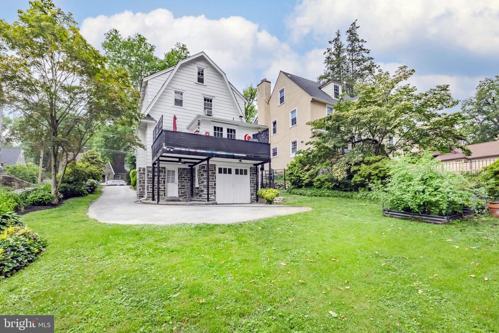 730 Penfield Ave