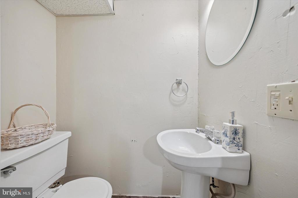 4105 Vernon Rd