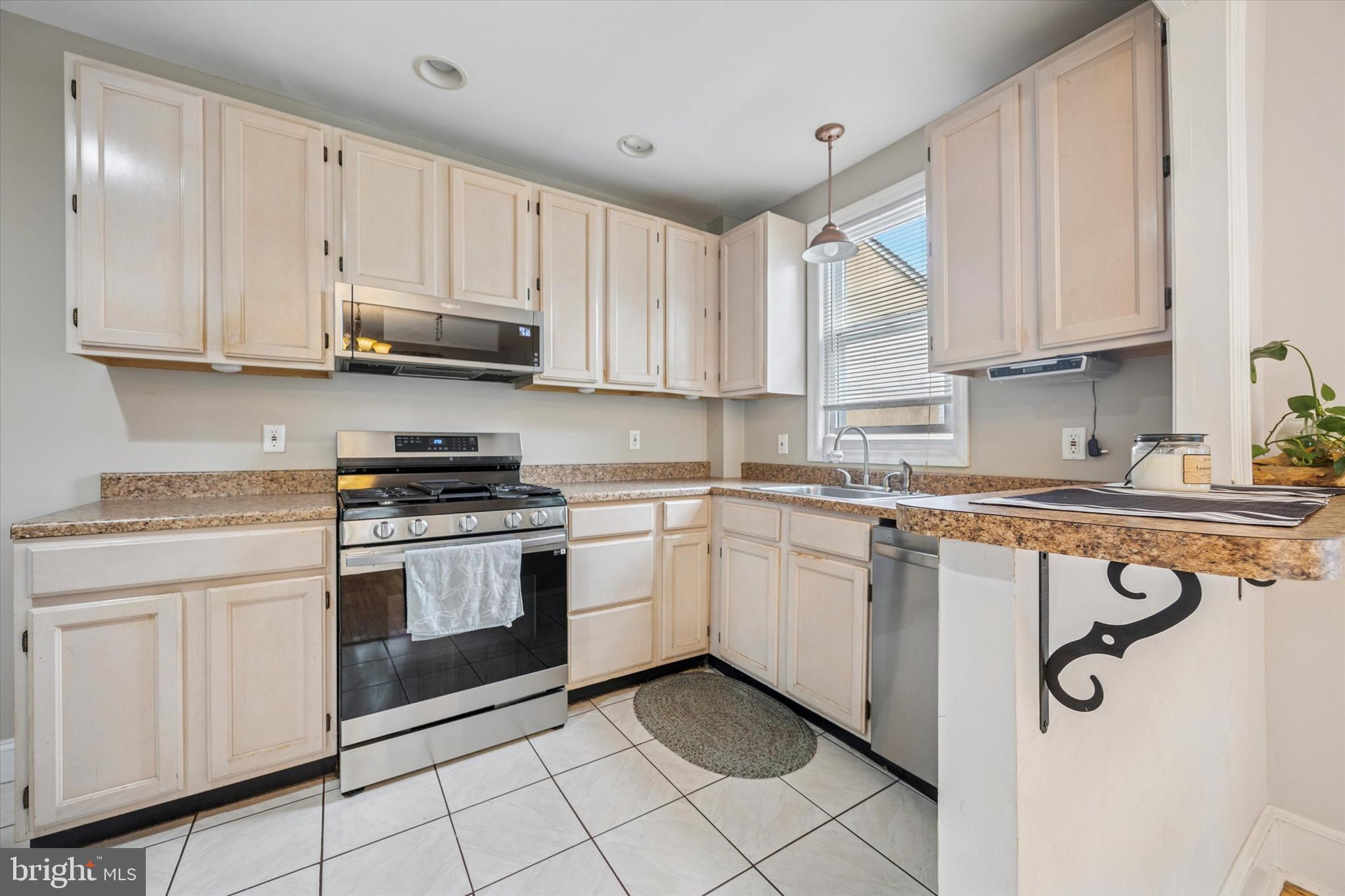 4105 Vernon Rd