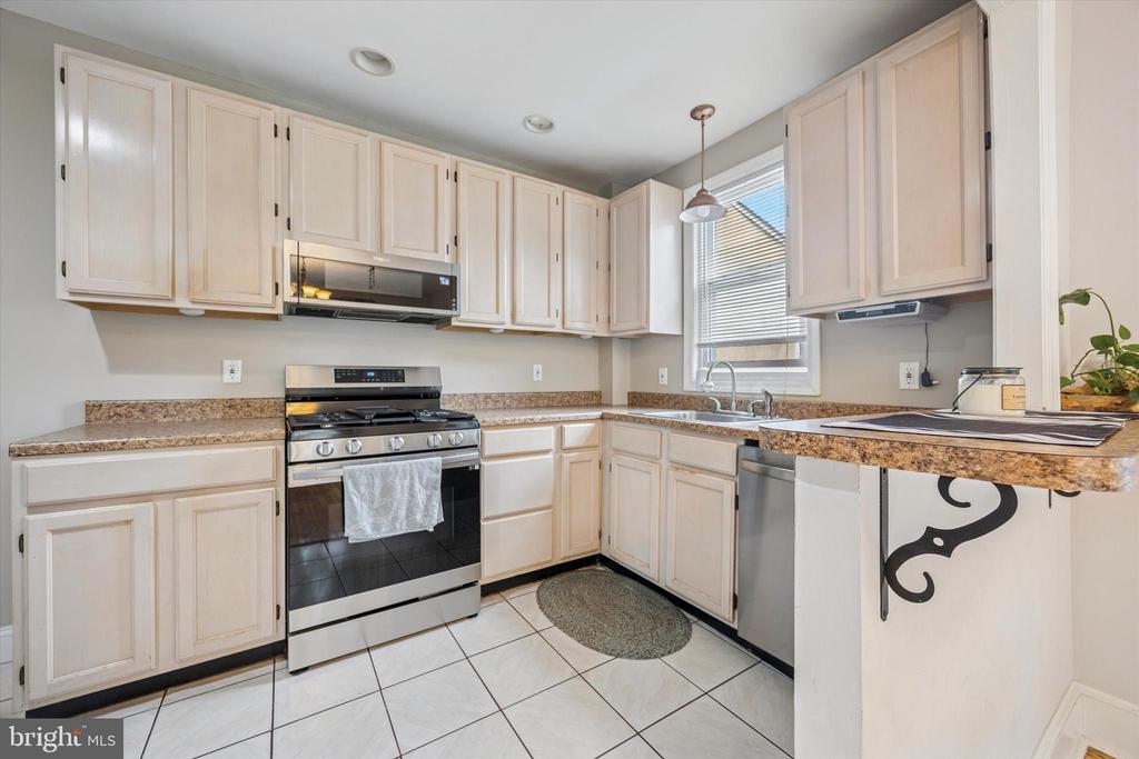 4105 Vernon Rd