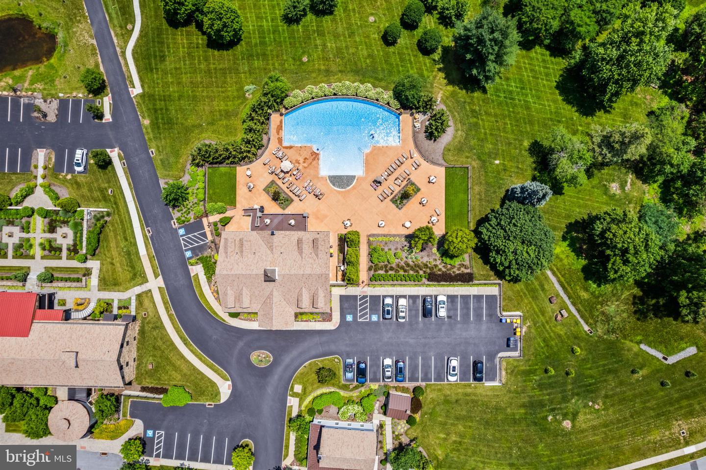 3917 Woodland Dr
