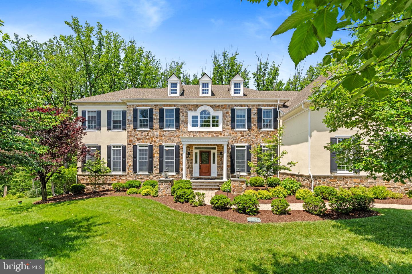 3917 Woodland Dr