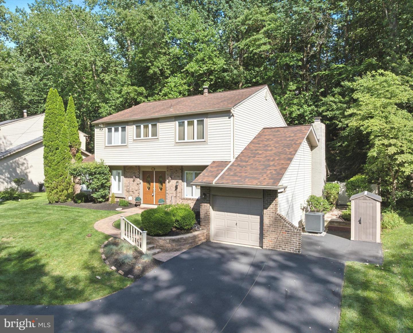 345 Ellis Rd