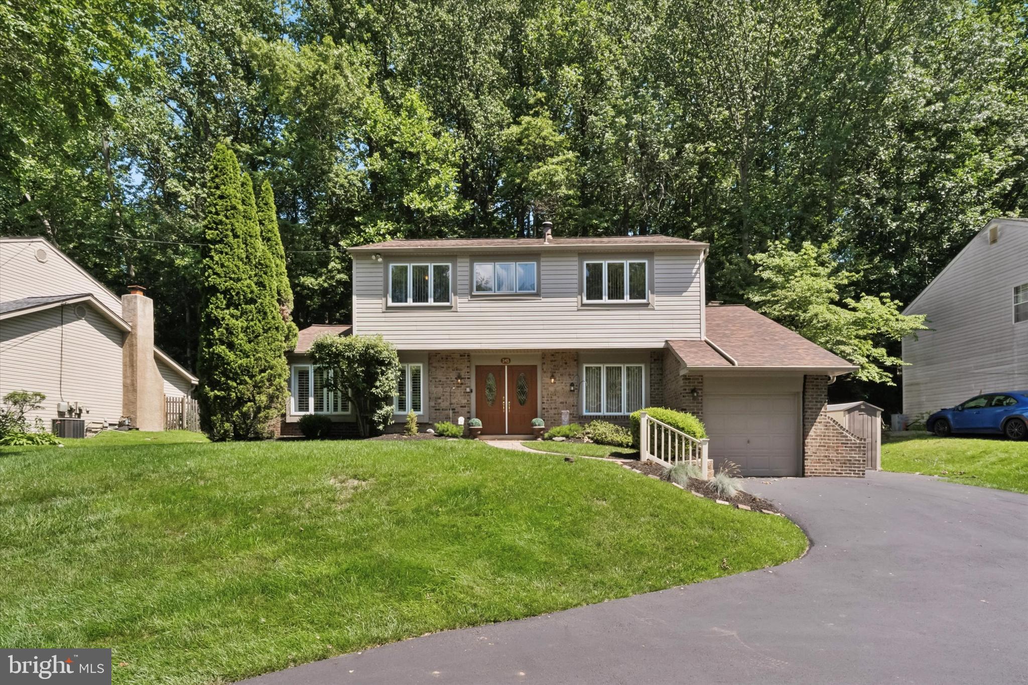 345 Ellis Rd
