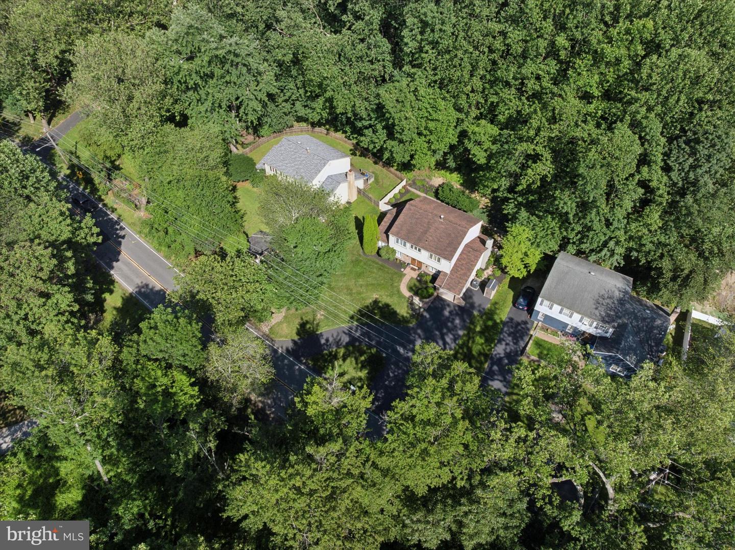 345 Ellis Rd