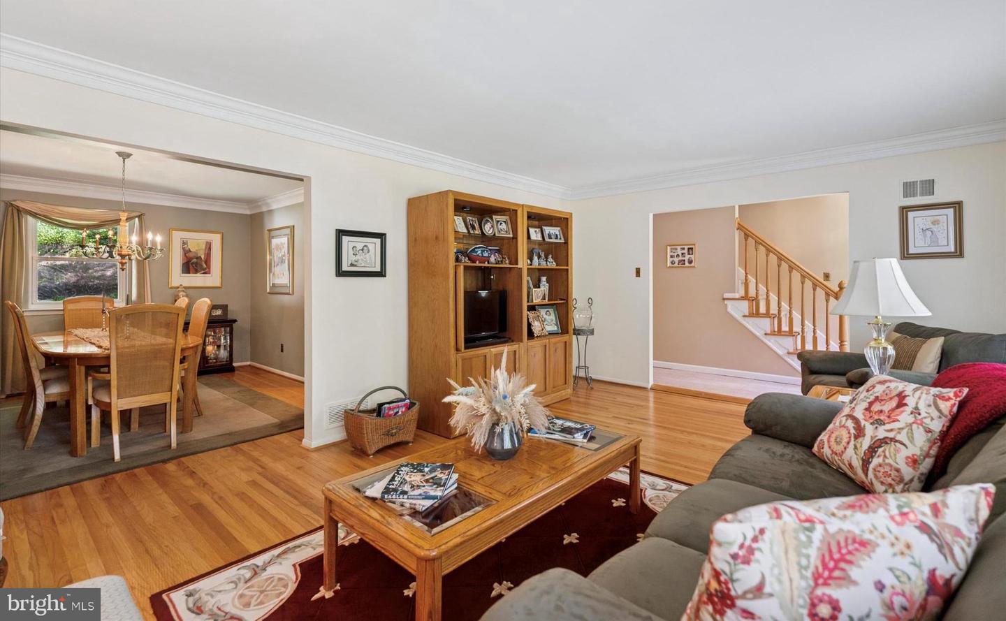 345 Ellis Rd