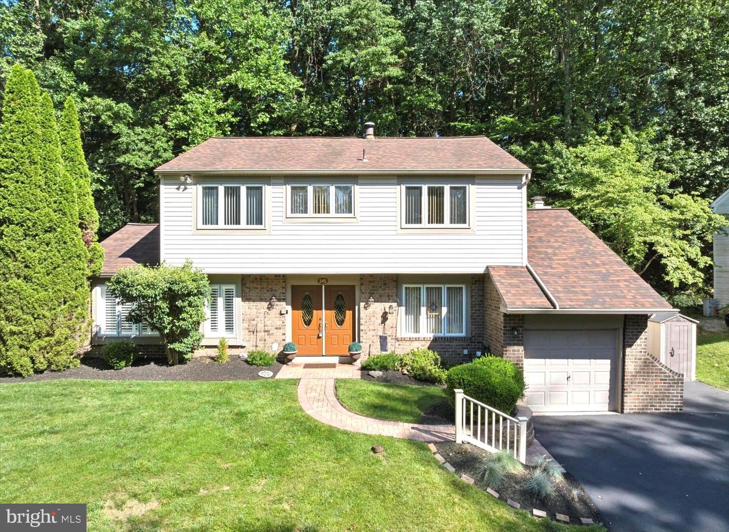 345 Ellis Rd