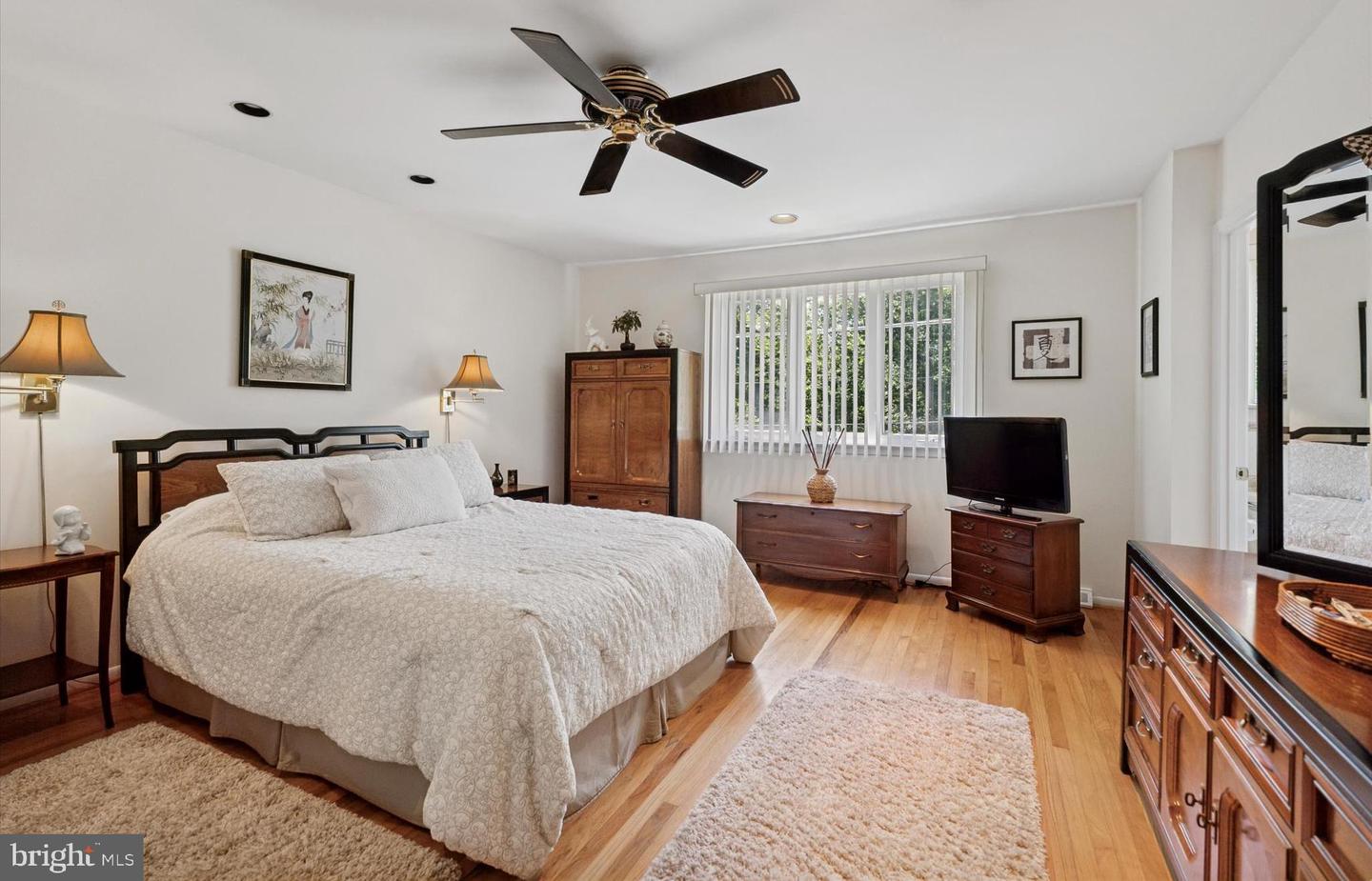 345 Ellis Rd