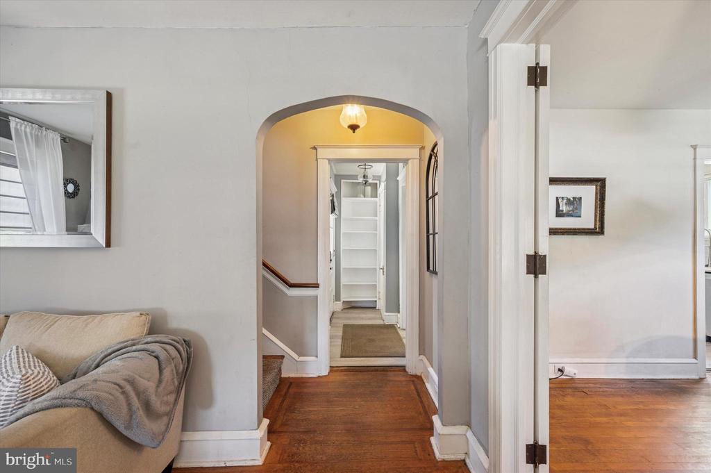 828 TURNER AVENUE