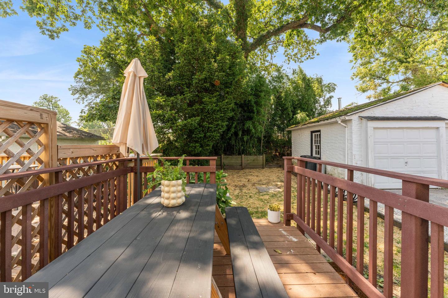 317 Cherry Ln