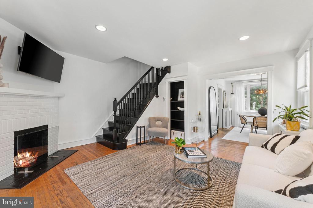 317 Cherry Ln