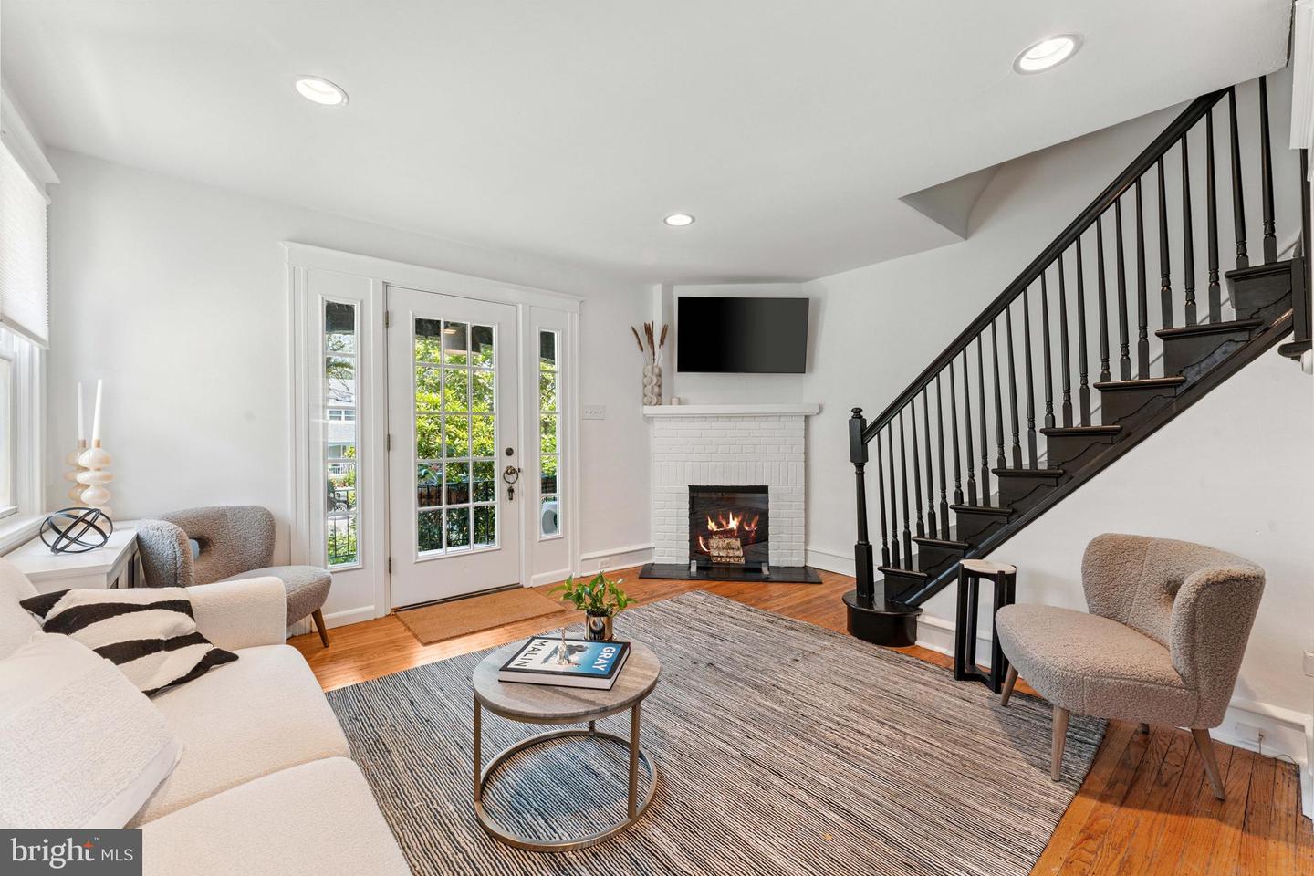 317 Cherry Ln
