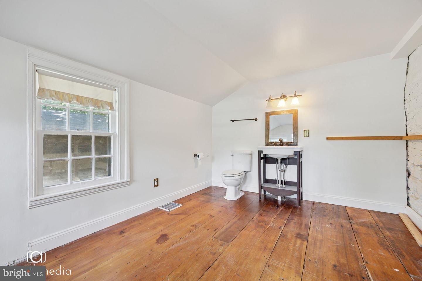 547 Concord Rd