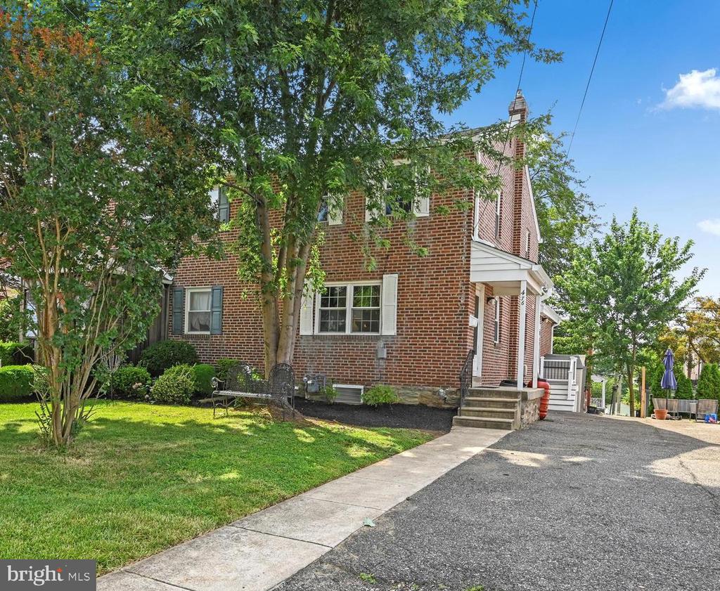 476 Olympic Ave
