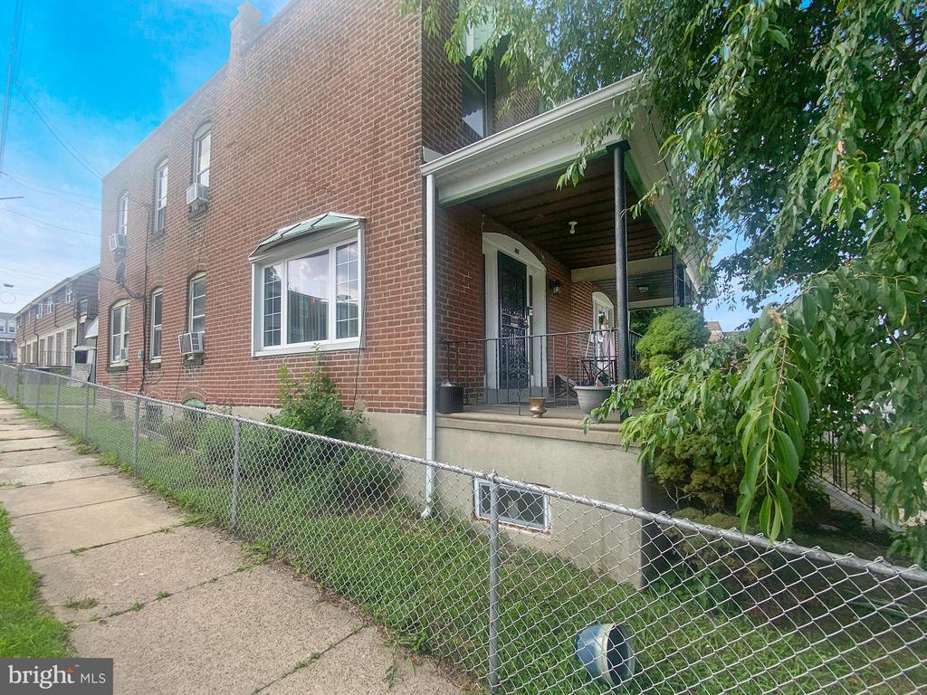 420 S 2nd St
