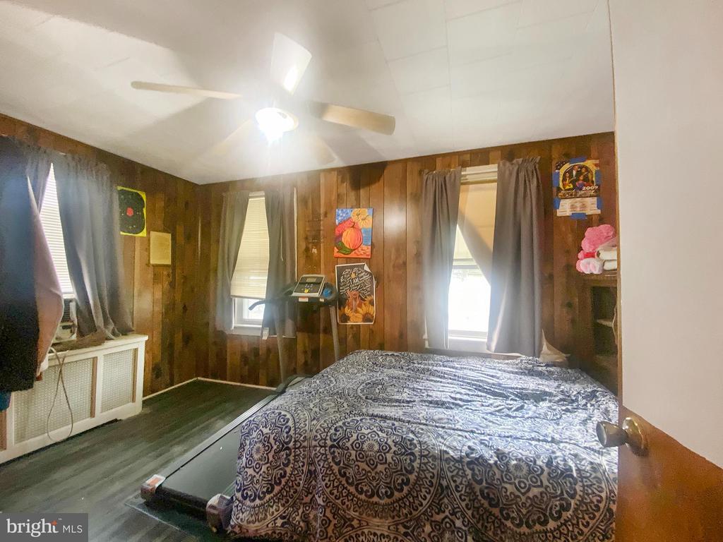 420 S 2nd St