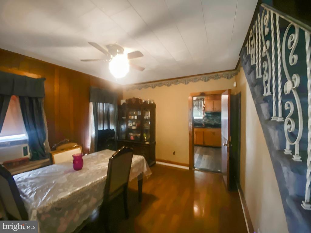 420 S 2nd St