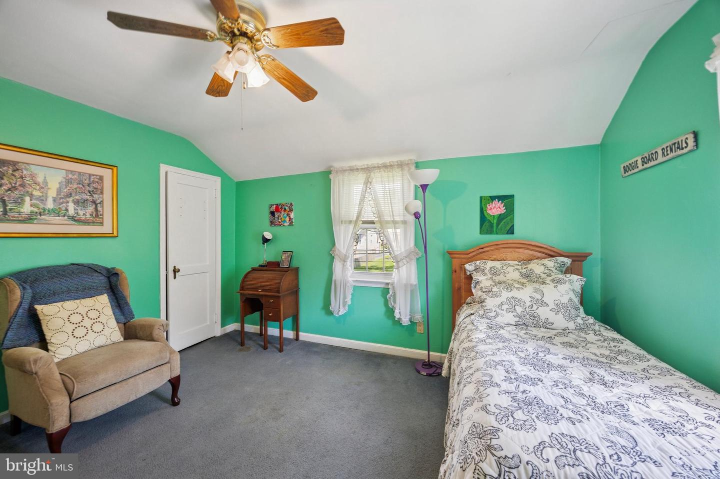 214 Edgehill Dr