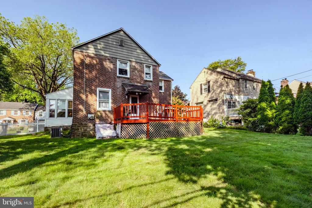 2605 Woodleigh Rd