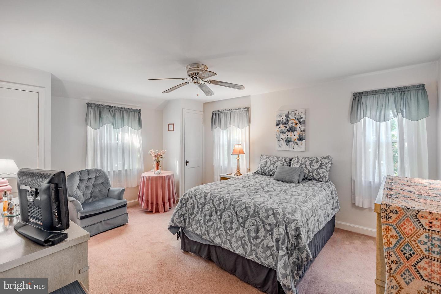 2605 Woodleigh Rd