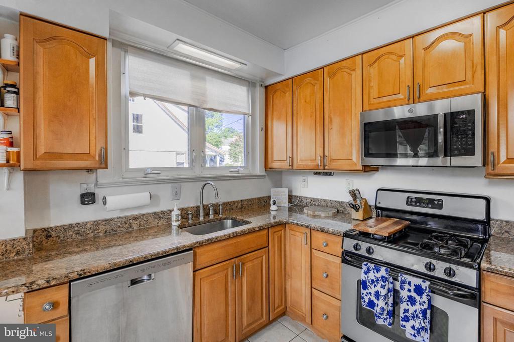 4008 Bonsall Ave