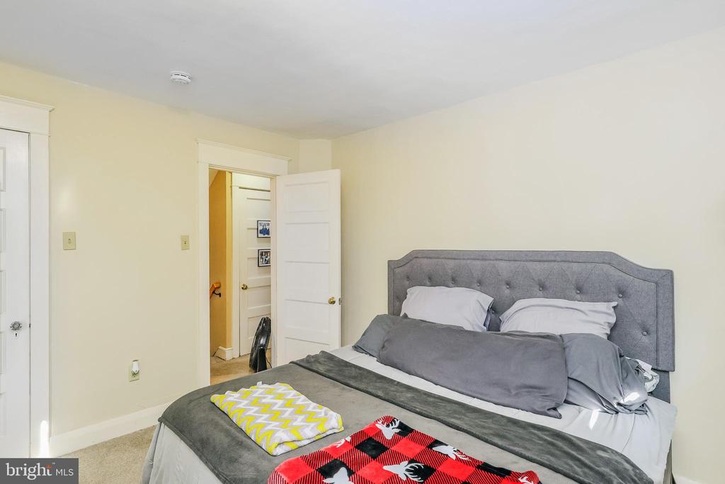 4008 Bonsall Ave