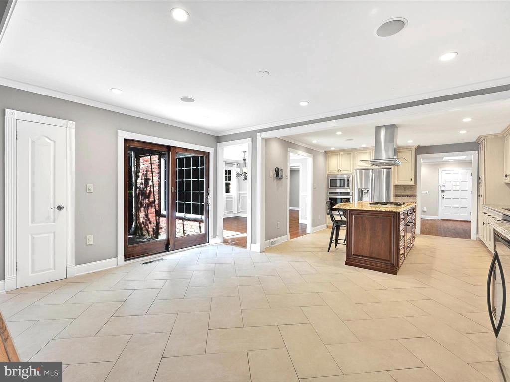 101 WOODED LANE
