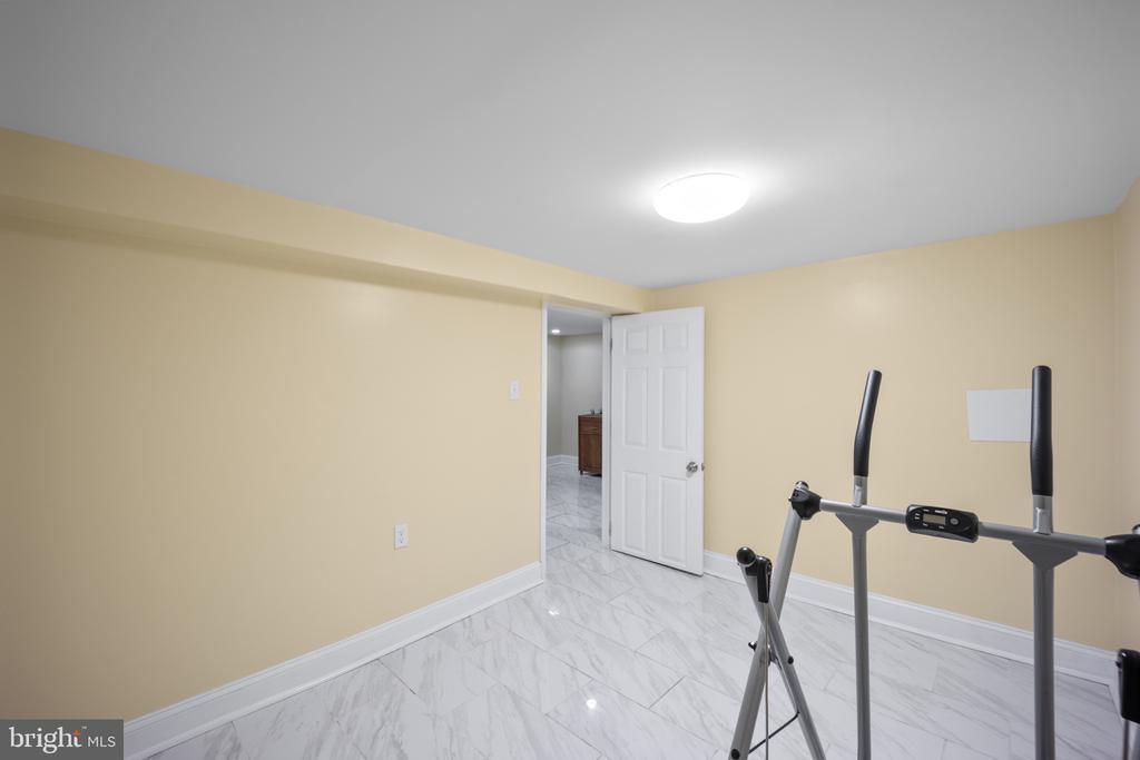 413 Carpenter Cir