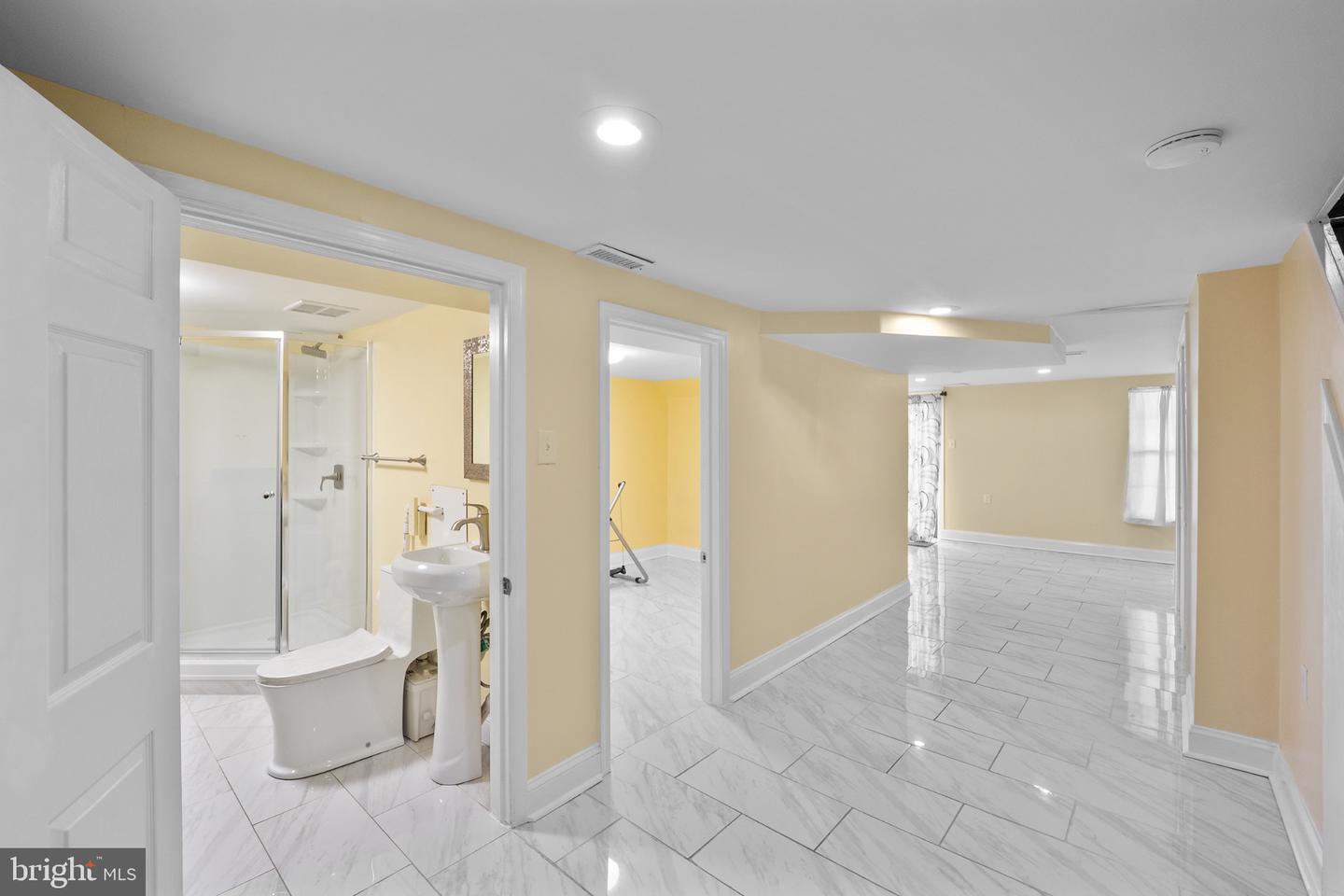 413 Carpenter Cir