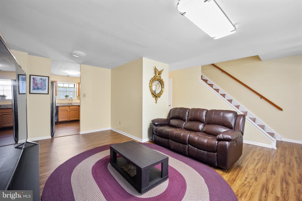 413 Carpenter Cir