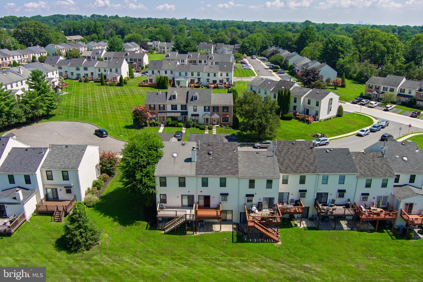 413 Carpenter Cir