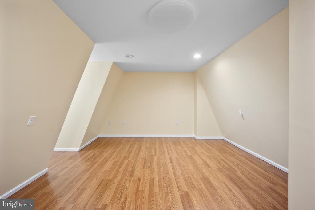413 Carpenter Cir