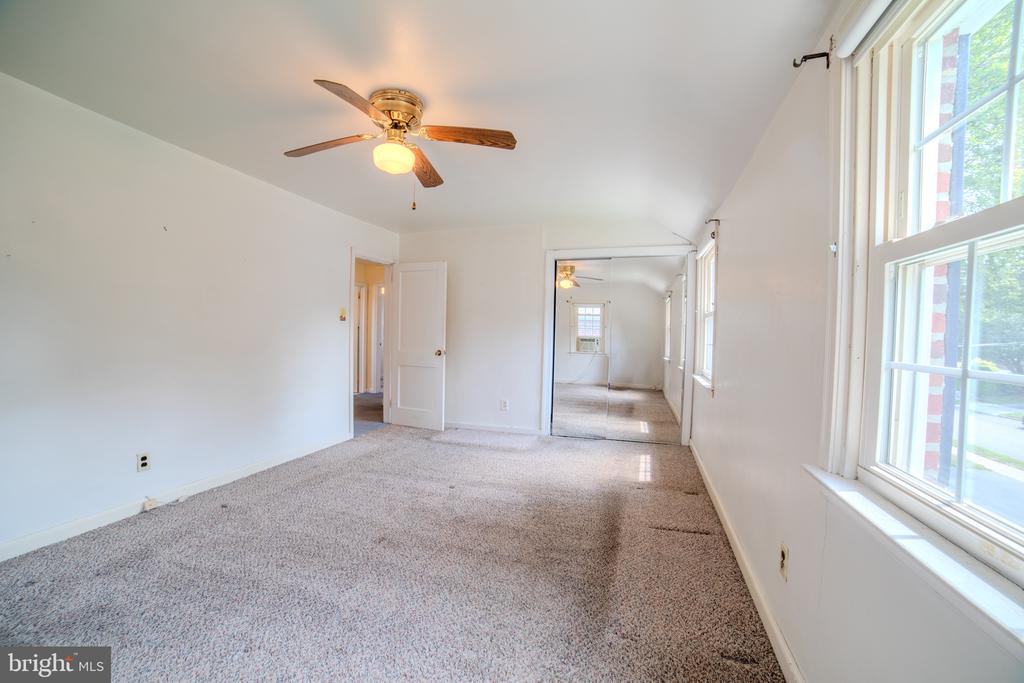 1613 Lynnewood Dr