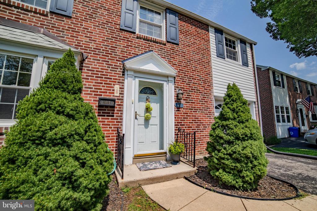1613 Lynnewood Dr
