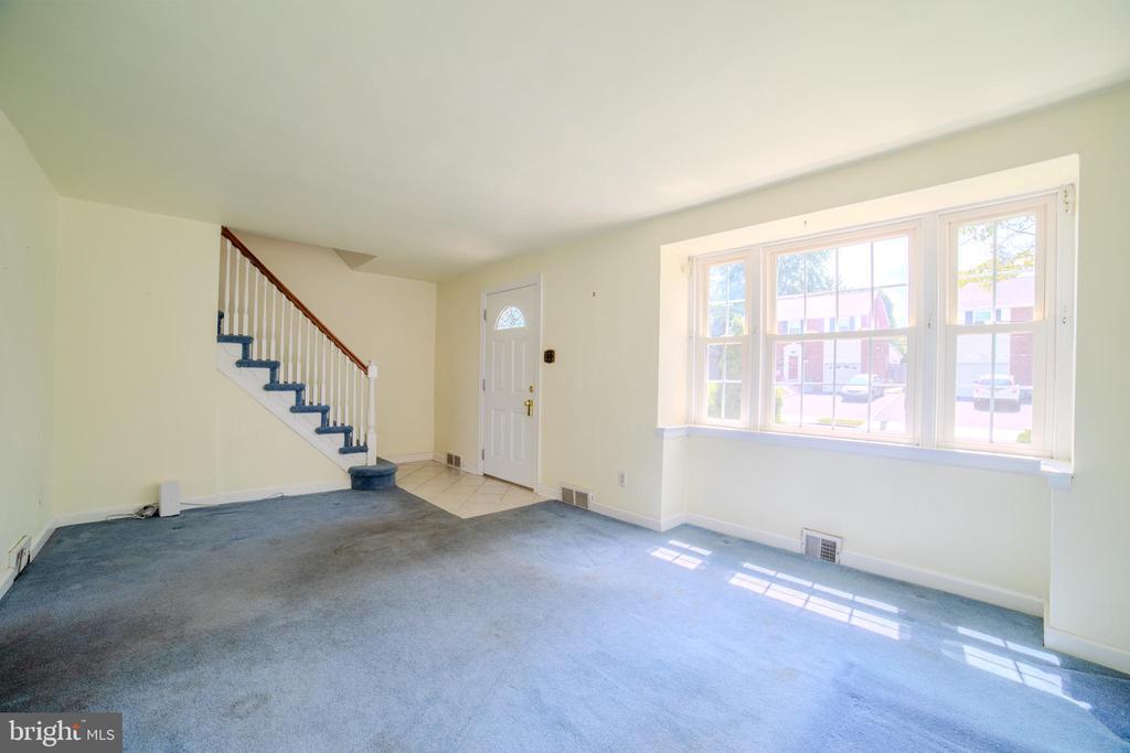 1613 Lynnewood Dr