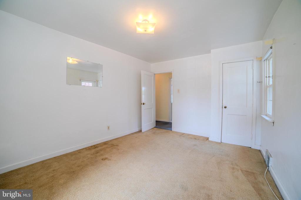 1613 Lynnewood Dr