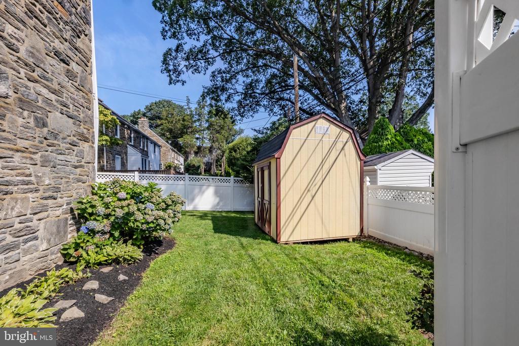 1109 Ormond Ave