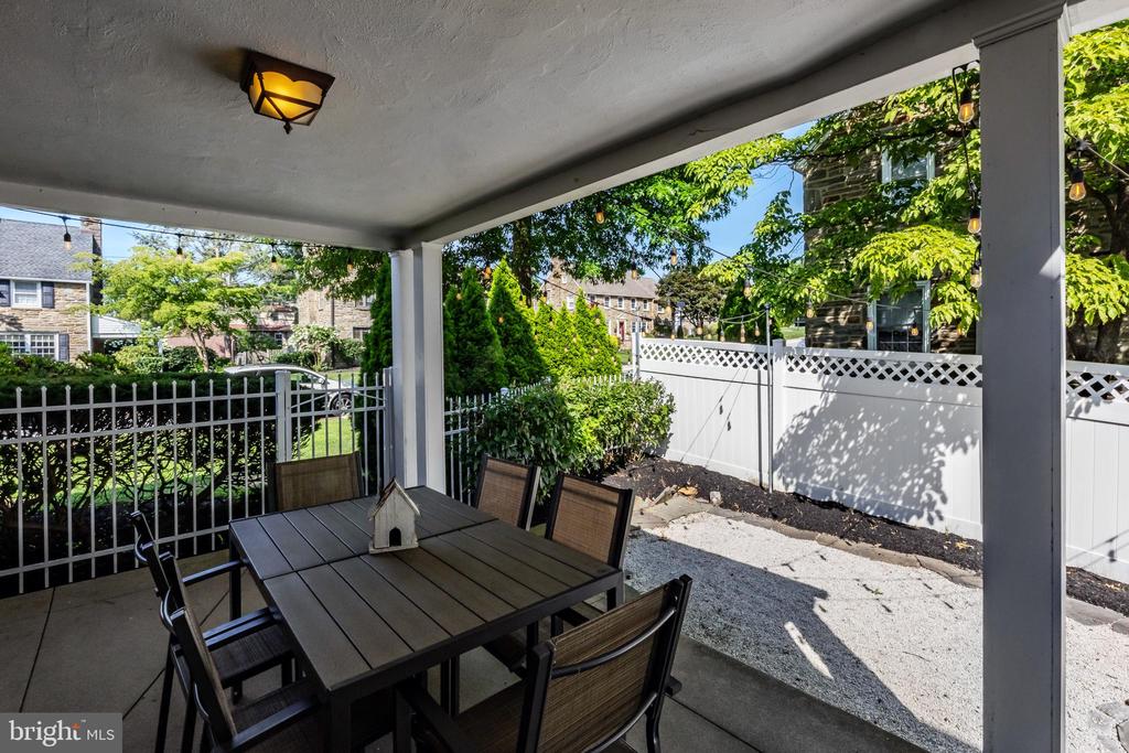 1109 Ormond Ave