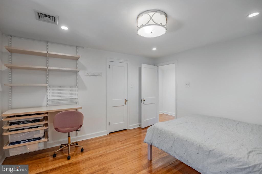 1109 Ormond Ave