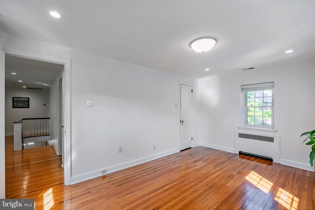 1109 Ormond Ave