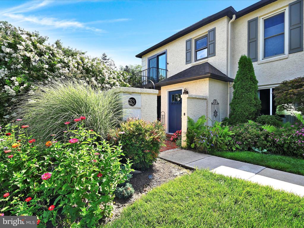 53 PARKRIDGE DRIVE 53