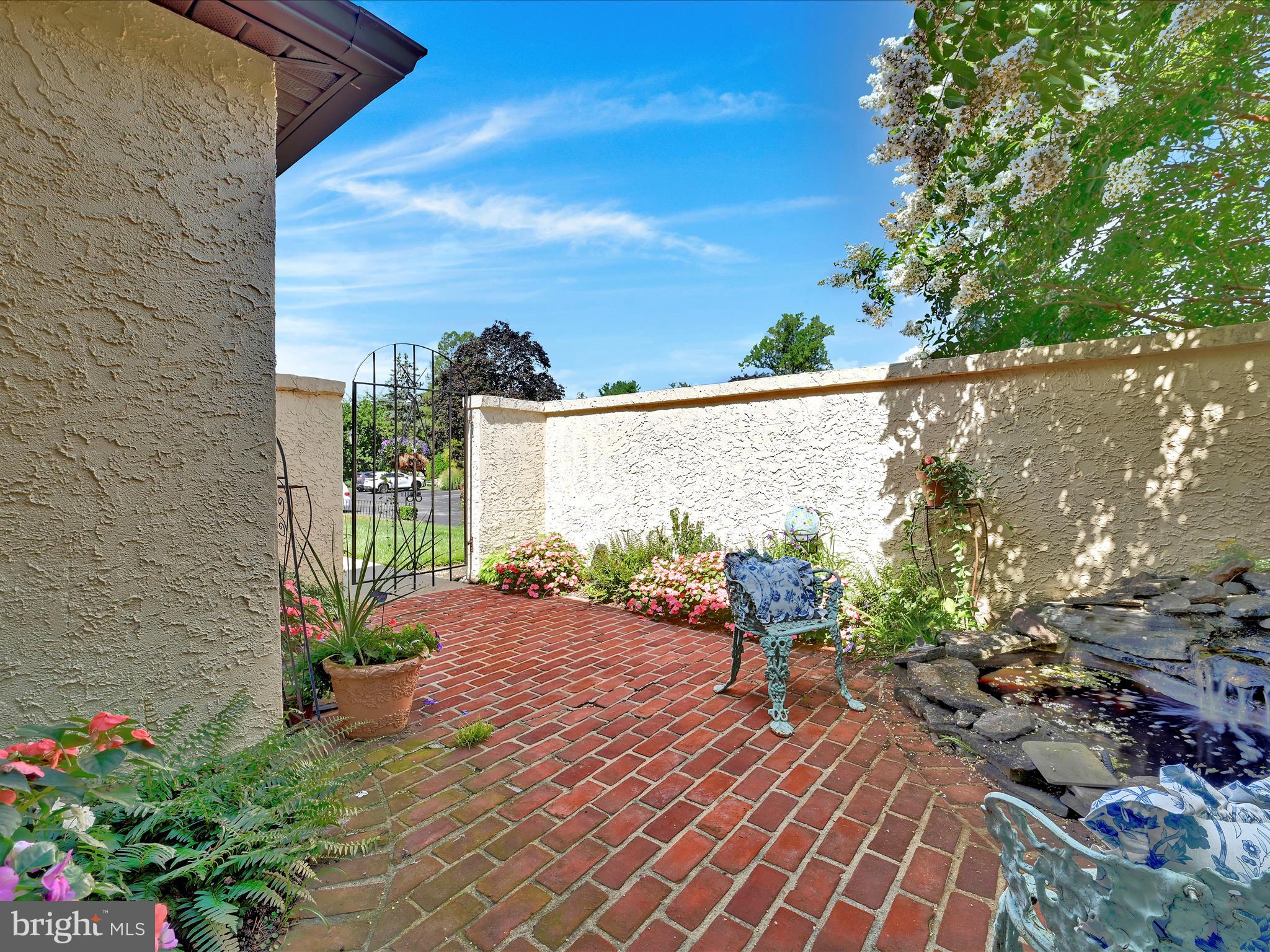 53 PARKRIDGE DRIVE 53